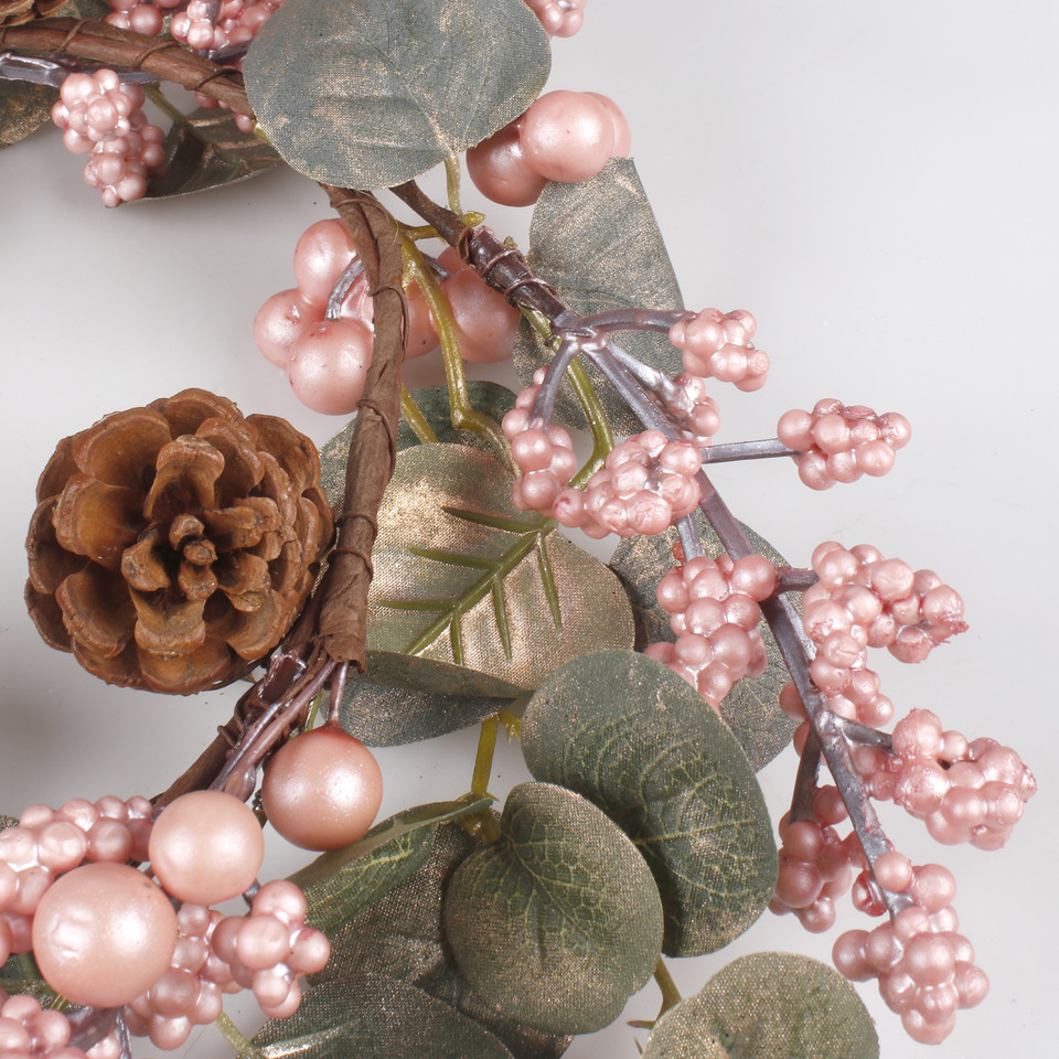 Wreath with berries and eucalyptus, Pink UA065S-01