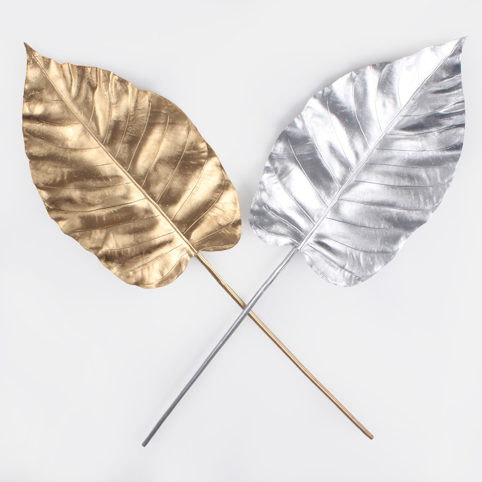 Metallic hosta leaf, Silver A864S-01