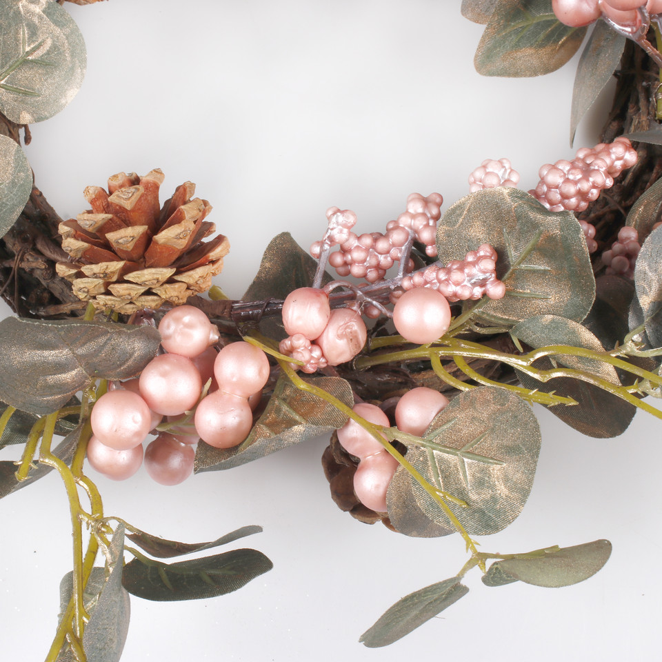 Wreath with berries and eucalyptus, Pink UA066S-01